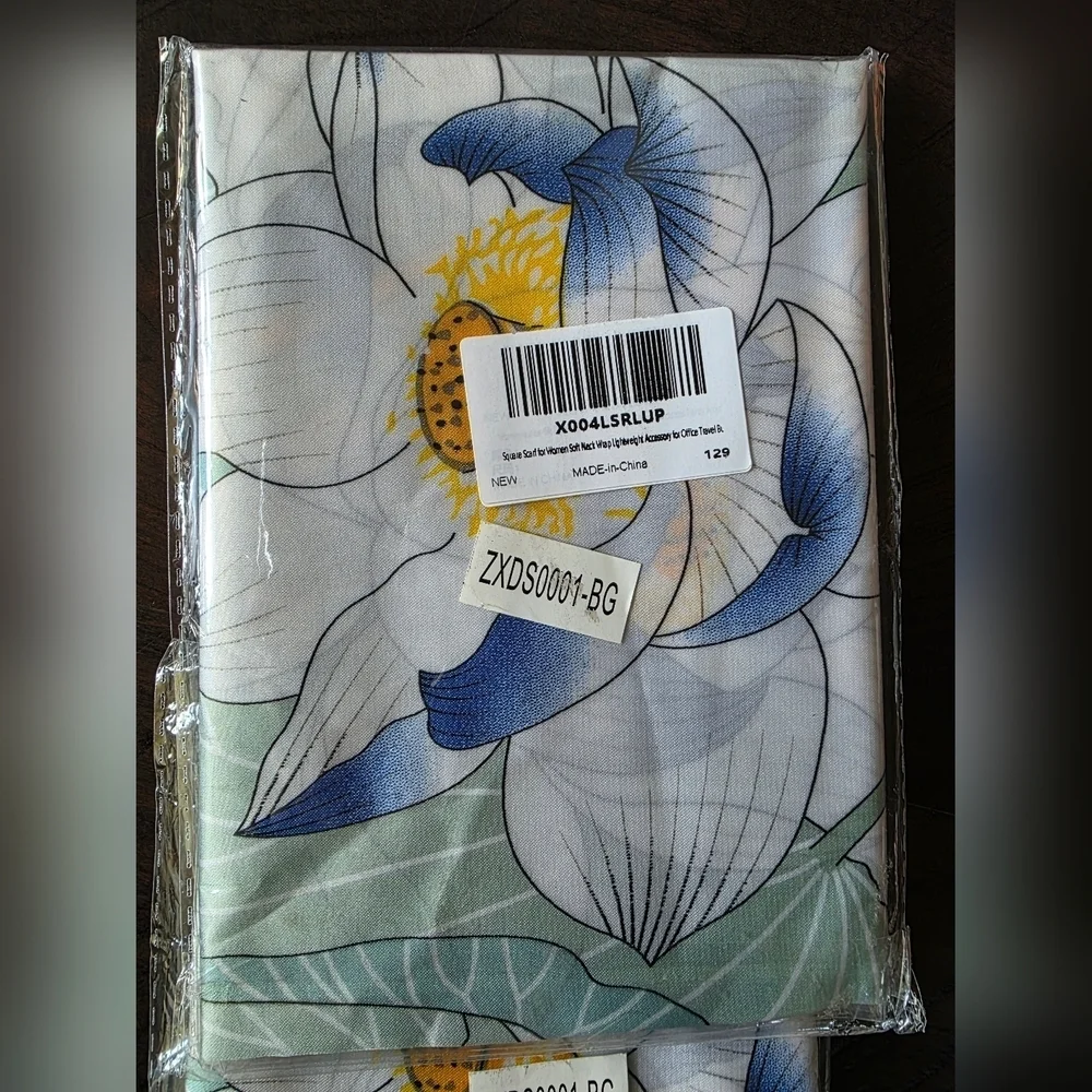 NWT Elegant Lotus Flower Satin Square Scarf - Blue & White 27